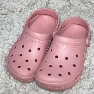 adorable pink crocs!